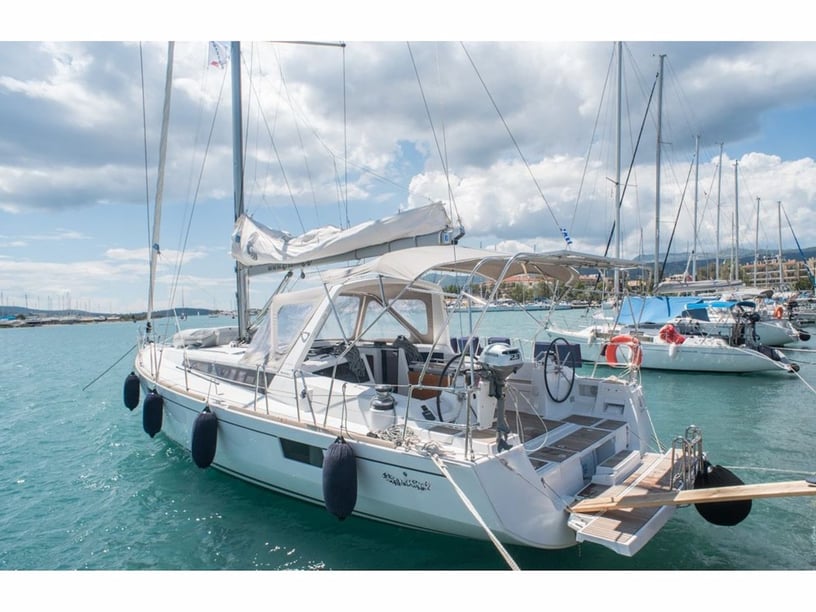 Limenas Avdiron Sailboat 5 cabin 10 berths 10 guests 14.6 m Listing Number: #28033