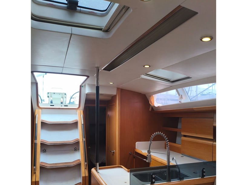 Porto Rotondo Yelkenli 4 kabin Konaklama 8 kişi Seyir 8 kişi 16.06 m İlan No: #28043 2