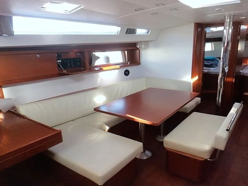 Skiathos Sailboat 5 cabin 10 berths 10 guests 14.27 m Listing Number: #28044 2