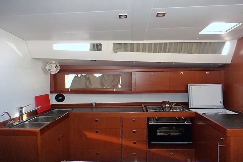 Skiathos Sailboat 5 cabin 10 berths 10 guests 14.27 m Listing Number: #28044 4