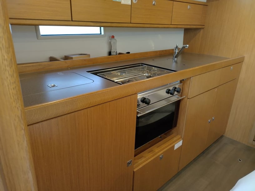 Yerseke Yelkenli 3 kabin Konaklama 7 kişi Seyir 7 kişi 12.35 m İlan No: #28046 4