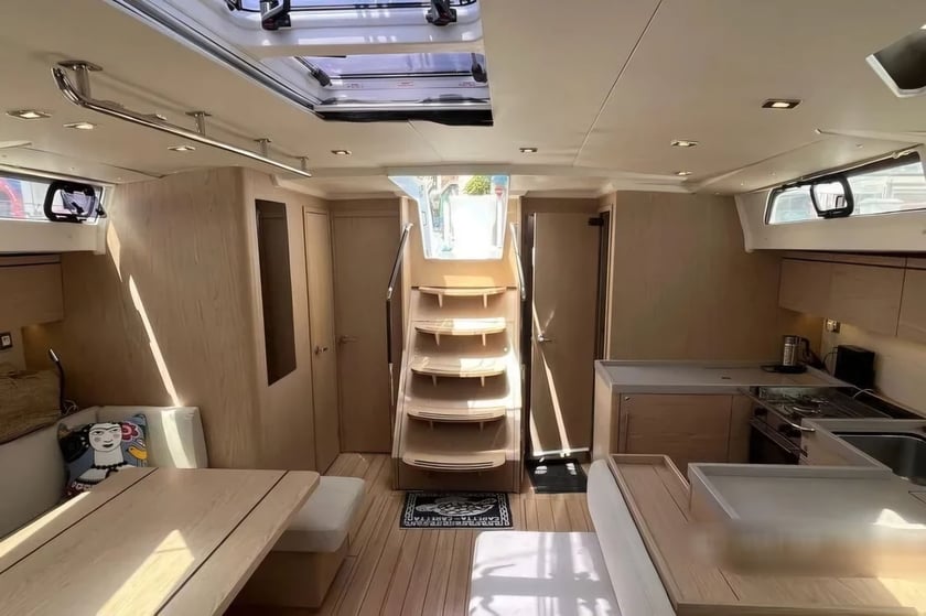 Vliho Segelboot 6 Kabine 11 Liegeplätze 10 Gäste 15.94 m Nummer des Inserats: #28054 3