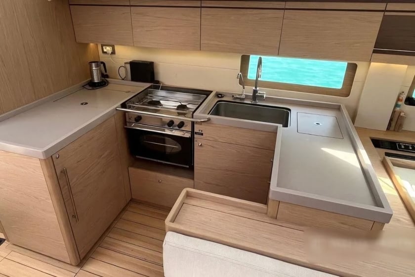 Vliho Segelboot 6 Kabine 11 Liegeplätze 10 Gäste 15.94 m Nummer des Inserats: #28054 5