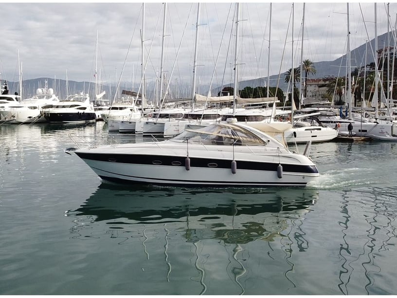 Fethiye Motorboot Cabine 2  3  slaapplaatsen 3  gasten 11.95 m Lijstnummer: #28055