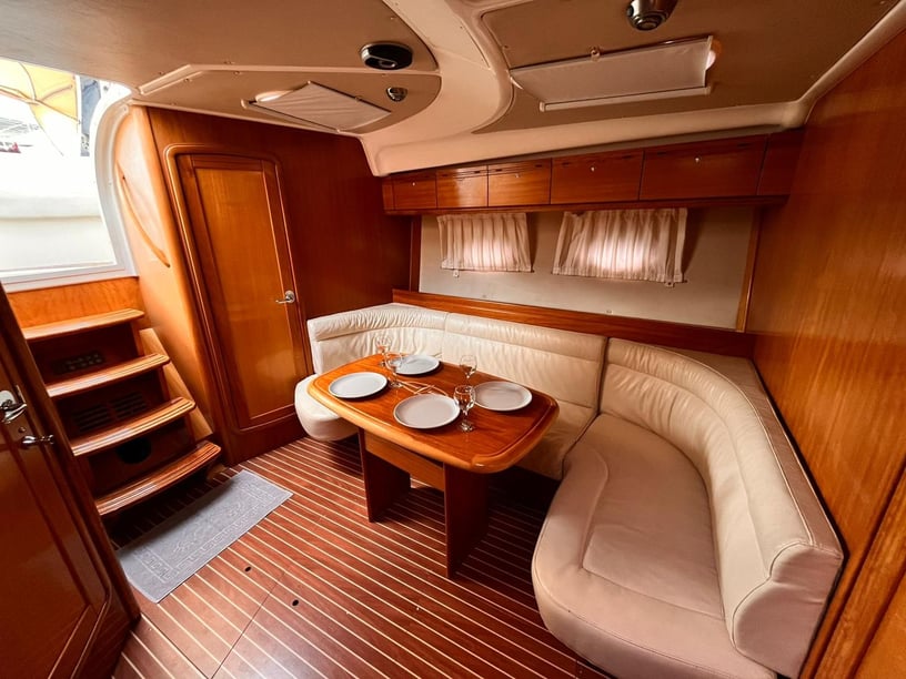 Fethiye Motorboot Cabine 2  3  slaapplaatsen 3  gasten 11.95 m Lijstnummer: #28055 5