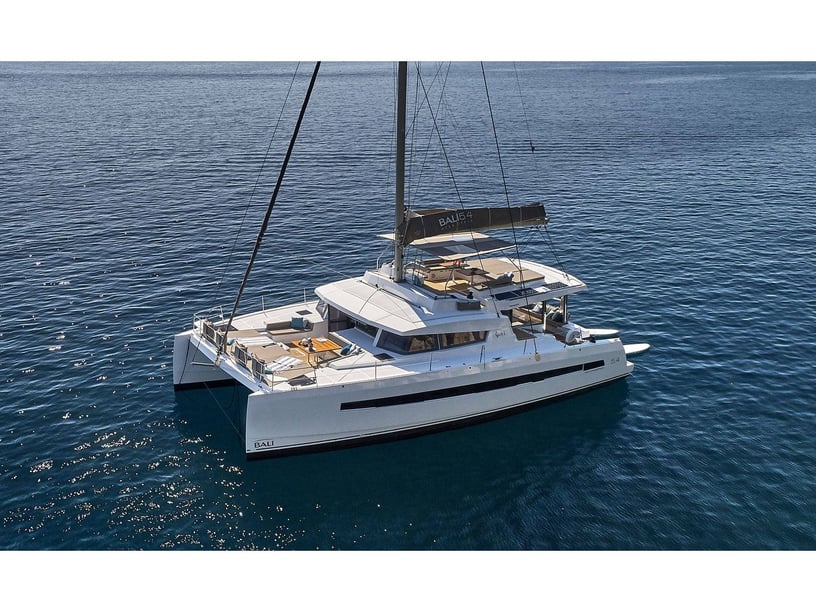 Sant Antoni de Portmany Catamarán Cabina 6  12  literas 12  invitados 16.8 m Número de anuncio: #28069