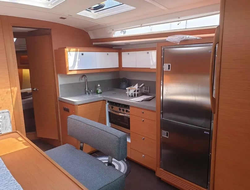 Ligia Velero Cabina 5  10  literas 10  invitados 14.85 m Número de anuncio: #28082 4