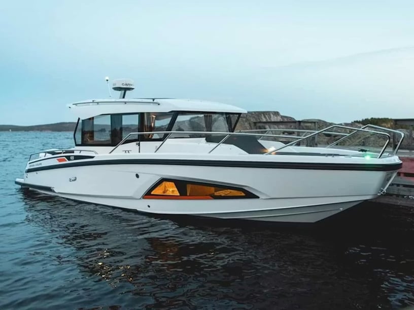 Elefsina Motorboat 2 cabin 6 berths 6 guests 9.11 m Listing Number: #28088