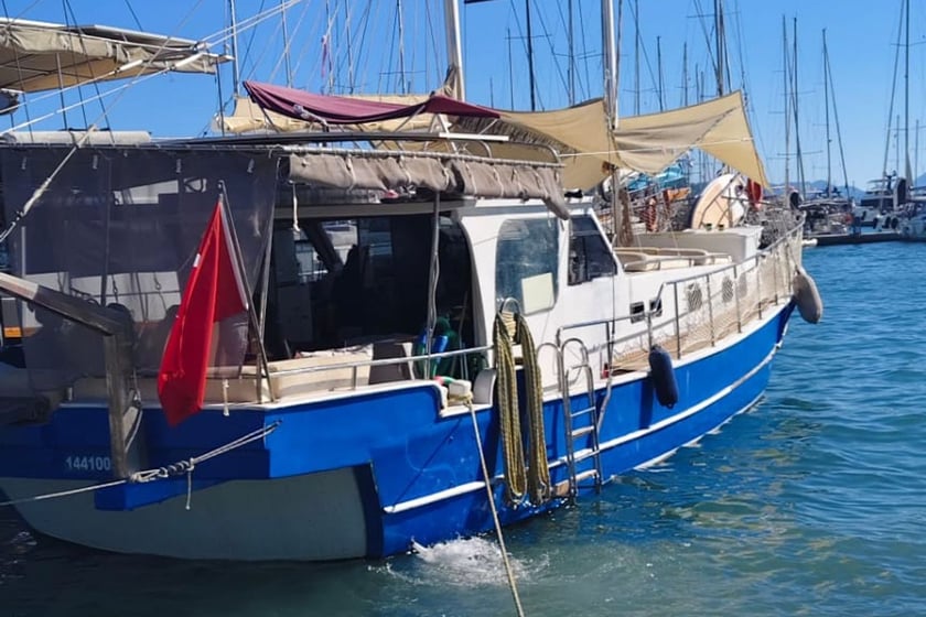 Göcek Gulet 3 Kabine 6 Liegeplätze 6 Gäste 17 m Nummer des Inserats: #28099