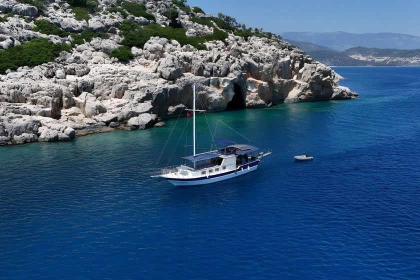 Kekova Gulet Cabine 3  6  slaapplaatsen 6  gasten 14 m Lijstnummer: #28100 3