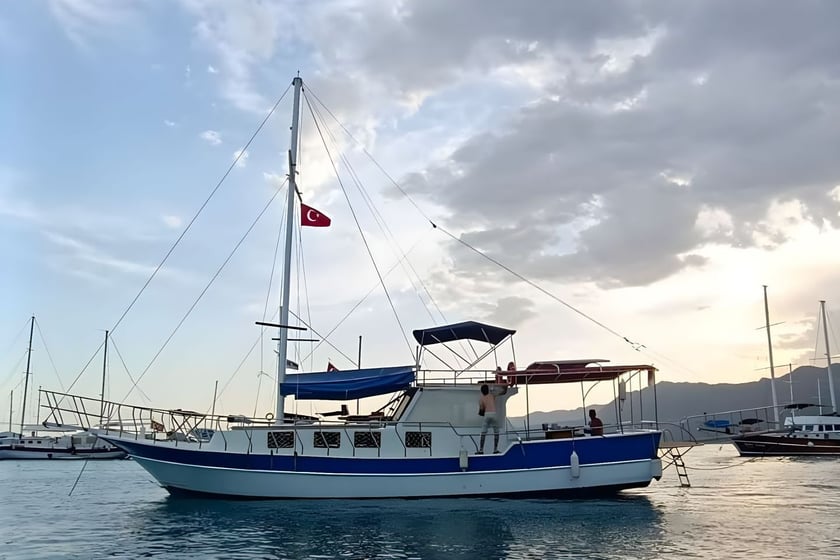 Kekova Gulet 3 kabin Konaklama 6 kişi Seyir 6 kişi 14 m İlan No: #28100 3