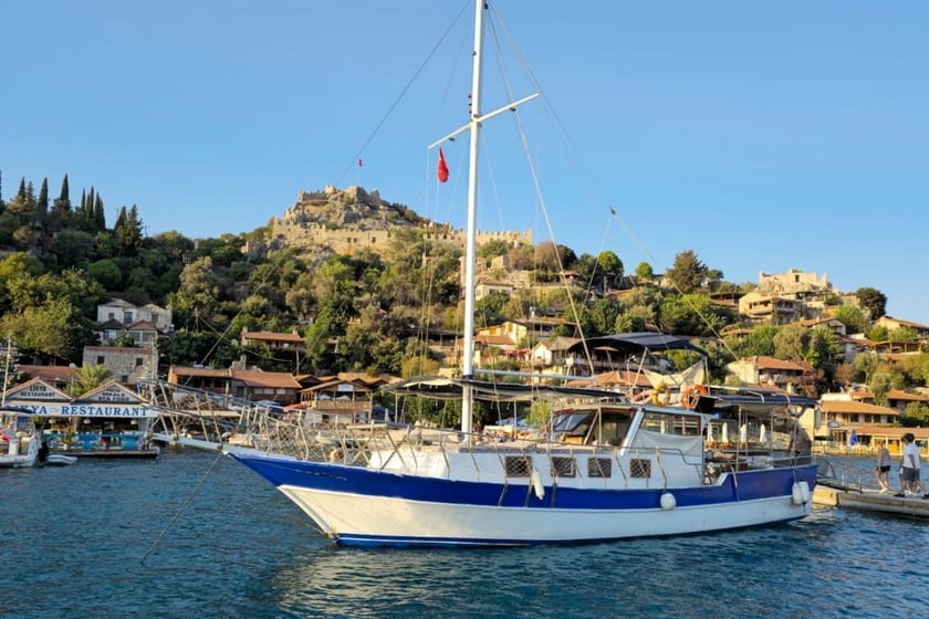 Kekova Gulet 3 kabin Konaklama 6 kişi Seyir 6 kişi 14 m İlan No: #28100
