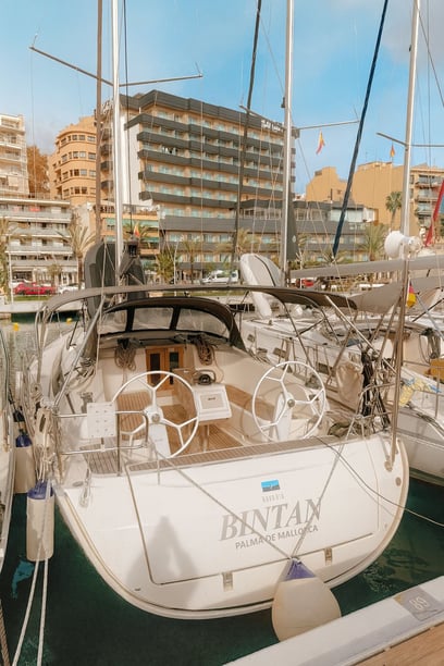 Palma de Mallorca Zeilboot Cabine 3  6  slaapplaatsen 6  gasten 12.35 m Lijstnummer: #28116 4
