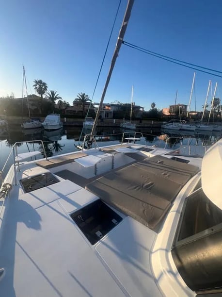 Palermo Catamaran Cabine 4  10  slaapplaatsen 12  gasten 12.31 m Lijstnummer: #28136 4