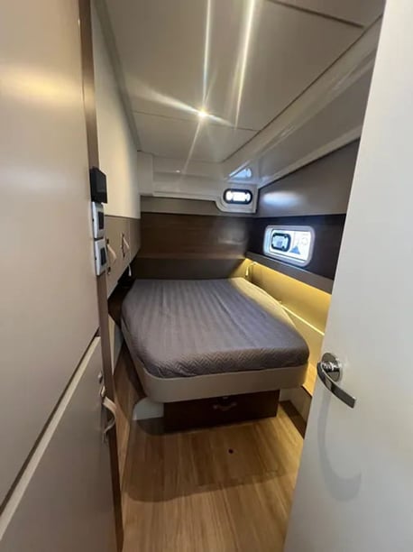 Palermo Catamaran Cabine 4  10  slaapplaatsen 12  gasten 12.31 m Lijstnummer: #28136 3