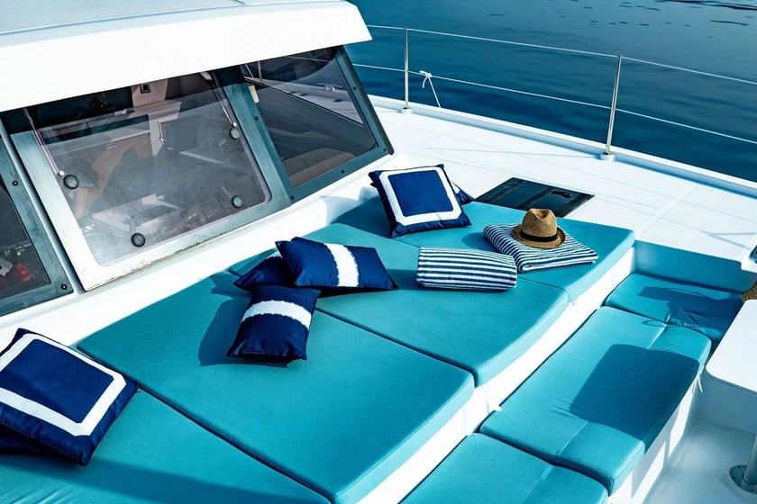 Palermo Catamaran Cabine 4  10  slaapplaatsen 12  gasten 12.31 m Lijstnummer: #28149 3