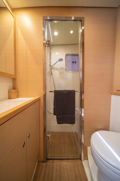 Nea Peramos - Attica Catamaran 7 cabin 10 berths 12 guests 17.07 m Listing Number: #28153 3