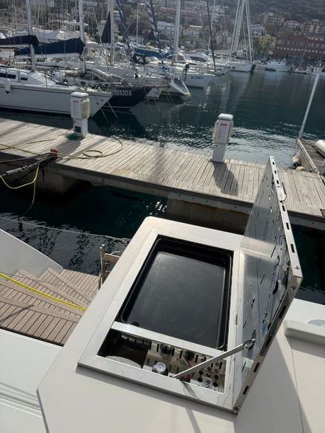 Procida Catamaran Cabine 6  12  slaapplaatsen 12  gasten 18.78 m Lijstnummer: #28162 3