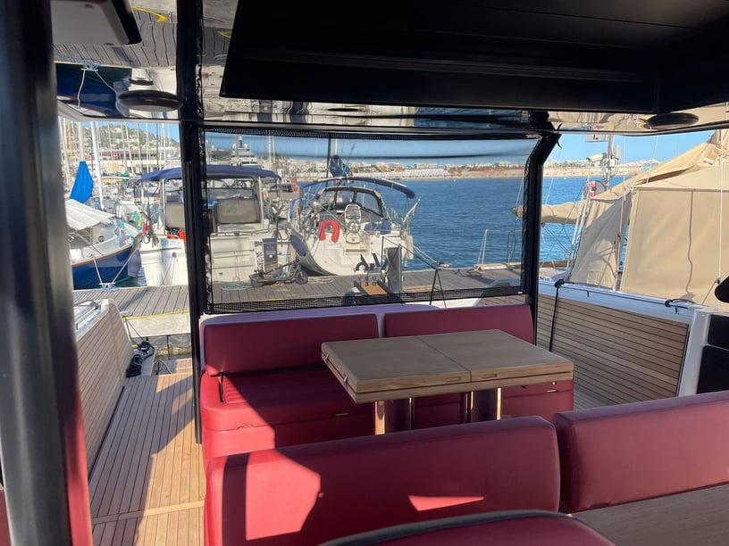 Cannes Sürat Teknesi 1 kabin Konaklama 2 kişi Seyir 12 kişi 14.25 m İlan No: #28164 2