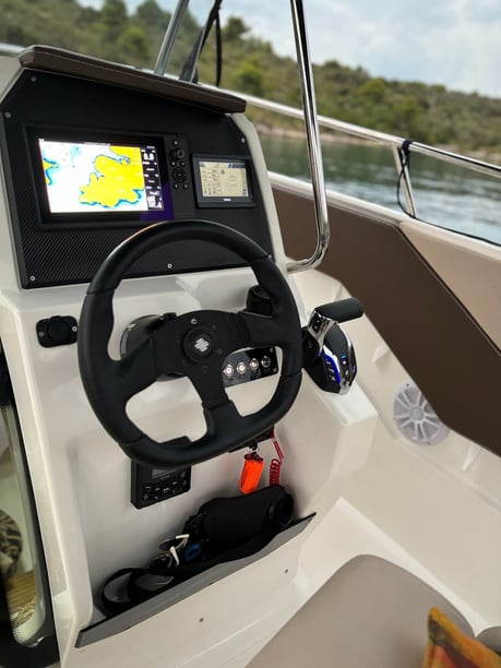 Trogir Motorboot Cabine 1  2  slaapplaatsen 10  gasten 8 m Lijstnummer: #28173 5