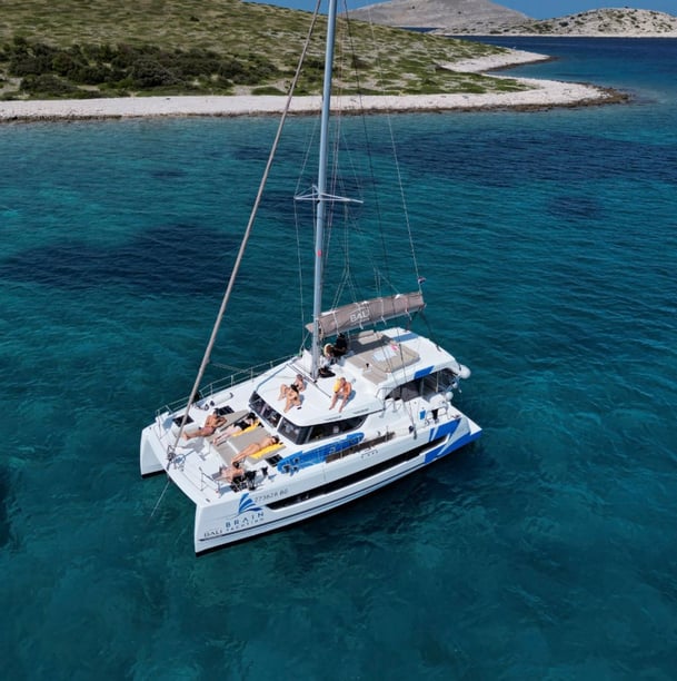 Seget Donji Catamaran 4 cabin 12 berths 12 guests 12.31 m Listing Number: #28178