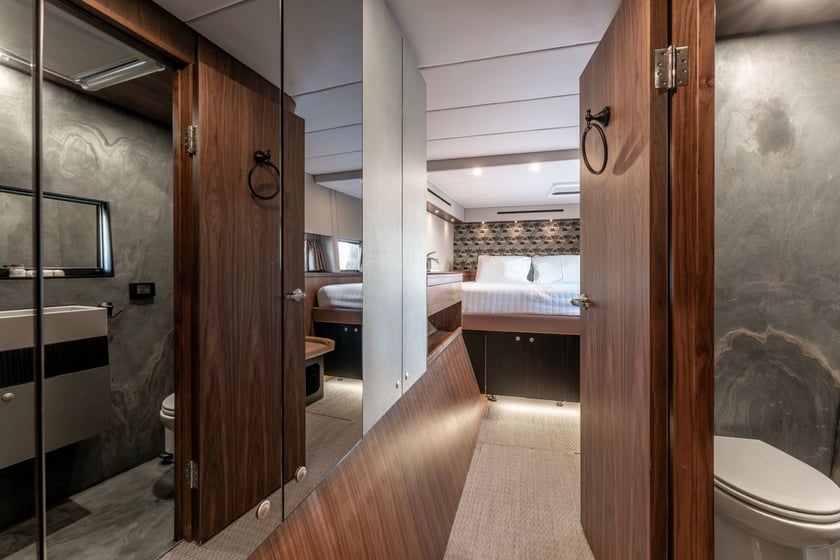 Lavrion Catamaran Cabine 4  8  slaapplaatsen 8  gasten 20.05 m Lijstnummer: #28189 5