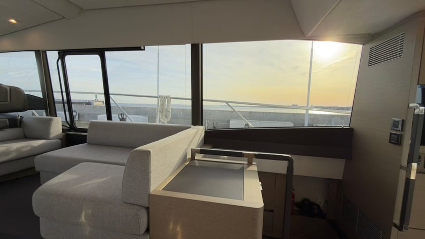 Sukosan Motorjacht Cabine 3  6  slaapplaatsen 6  gasten 18.7 m Lijstnummer: #28204 4