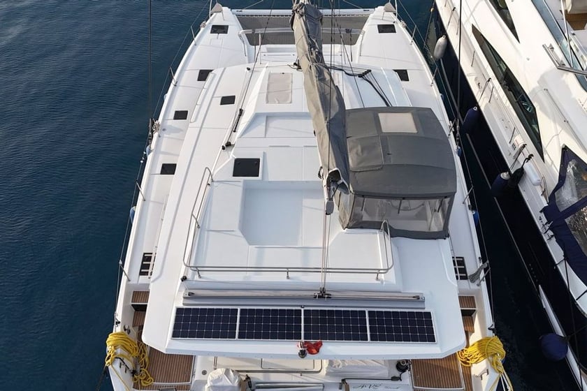 Marmaris Catamaran Cabine 4  Couchettes 8  Invités 8  13.45 m Numéro de l'annonce: #28213 4