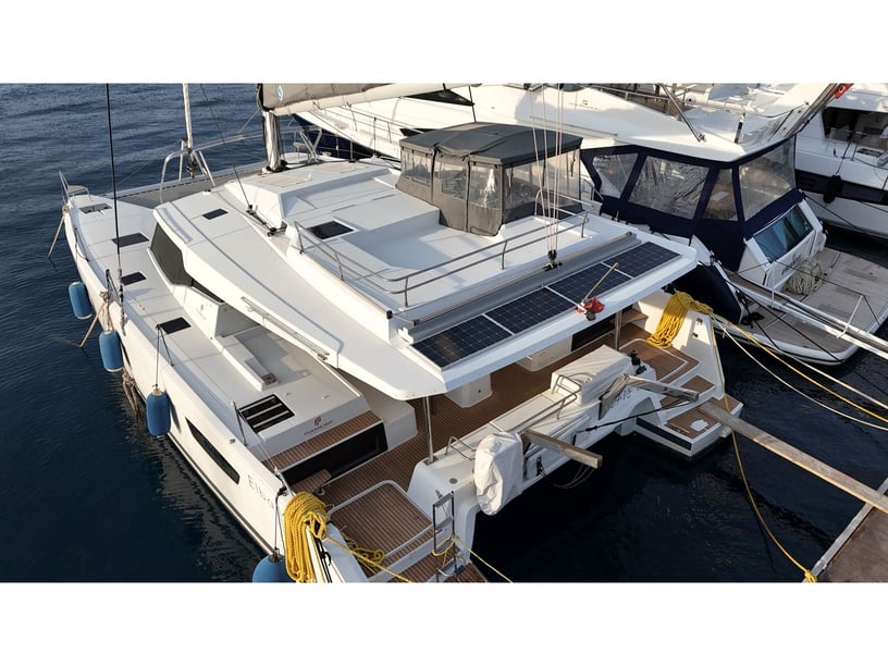 Marmaris Catamaran Cabine 4  Couchettes 8  Invités 8  13.45 m Numéro de l'annonce: #28213 5