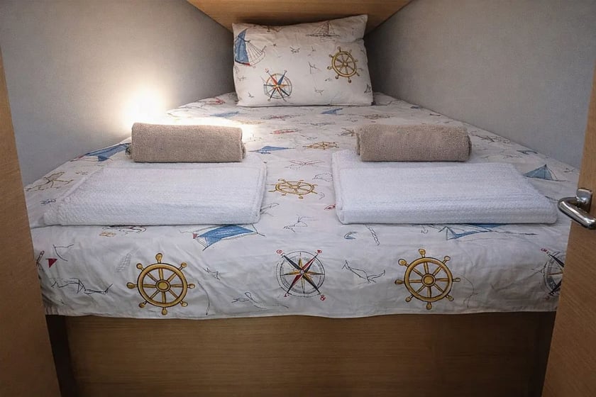 Marmaris Velero Cabina 2  5  literas 5  invitados 10.73 m Número de anuncio: #28215 4