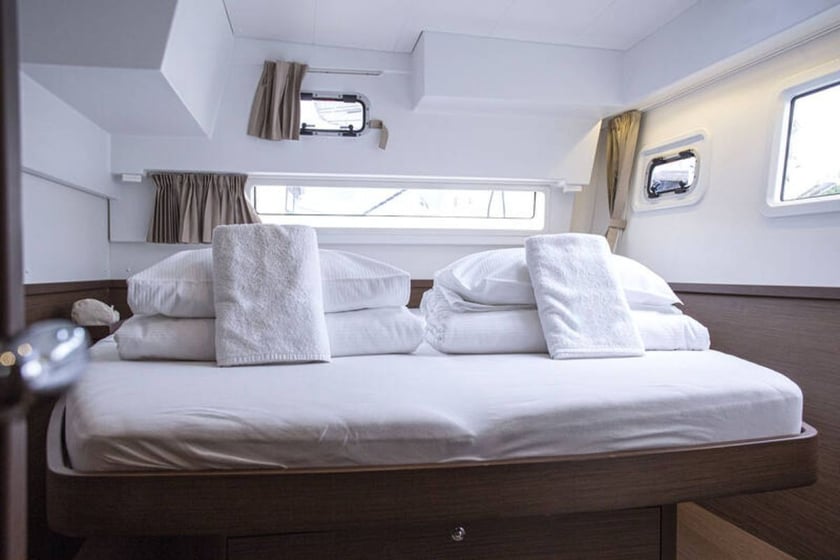 Trogir Catamarano cabina 4  cuccette 12  12  ospiti 12.8 m Numero dell'inserzione: #28218 5