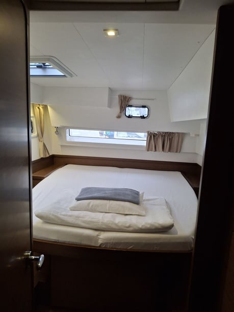 Trogir Catamaran 4 cabin 12 berths 12 guests 12.8 m Listing Number: #28218 3