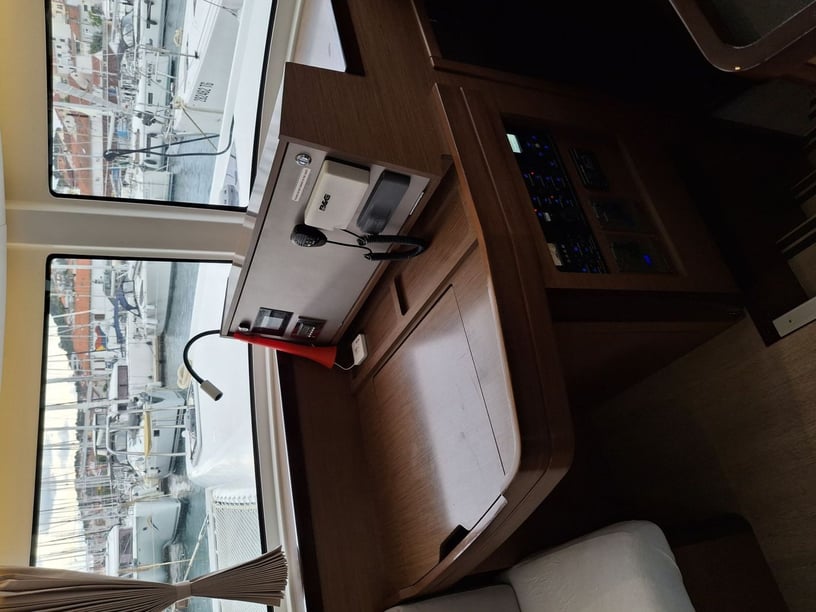 Trogir Catamaran Cabine 4  12  slaapplaatsen 12  gasten 12.8 m Lijstnummer: #28218 5