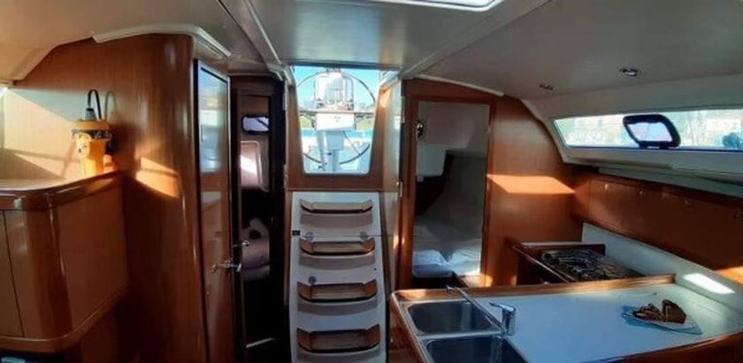 Palairos Voilier Cabine 3  Couchettes 7  Invités 7  11.94 m Numéro de l'annonce: #28229 3