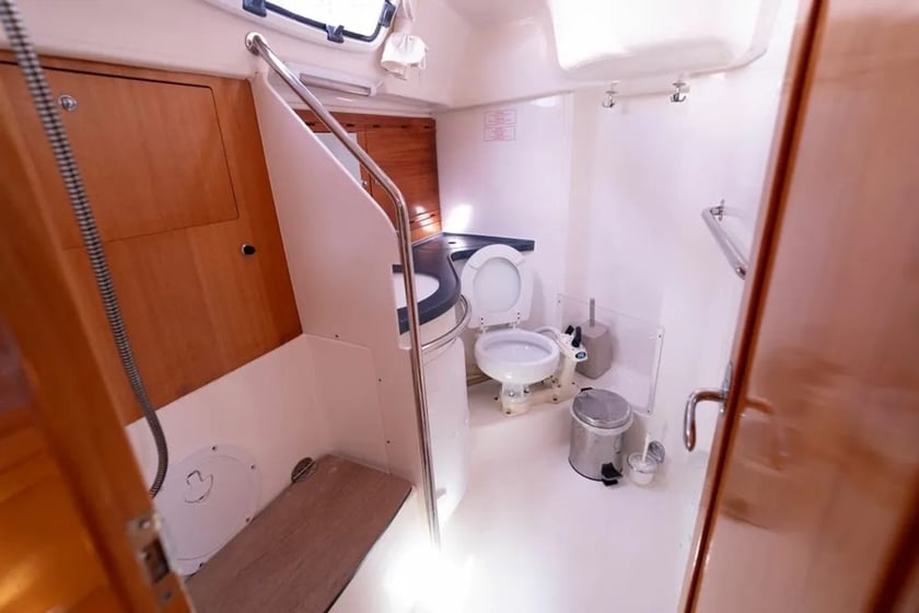 Palairos Barca a vela cabina 2  cuccette 6  6  ospiti 12.13 m Numero dell'inserzione: #28233 3