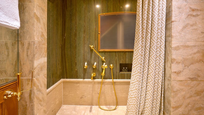 Trogir Motor Yacht 4 cabin 8 berths 8 guests 35.05 m Listing Number: #28239 5