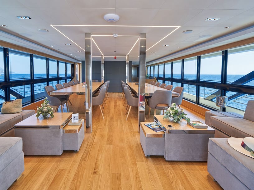 Gesplitst Motorjacht Cabine 13  26  slaapplaatsen 26  gasten 55 m Lijstnummer: #28244 2