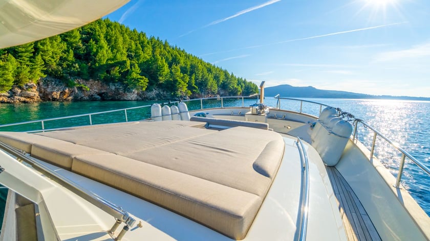 Dubrovnik Yacht à moteur Cabine 3  Couchettes 6  Invités 6  21.24 m Numéro de l'annonce: #28296 5