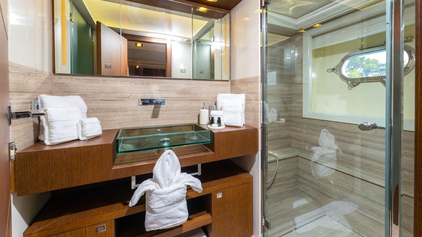 Rogoznica Motoryacht 6 Kabine 12 Liegeplätze 12 Gäste 30.6 m Nummer des Inserats: #28301 3