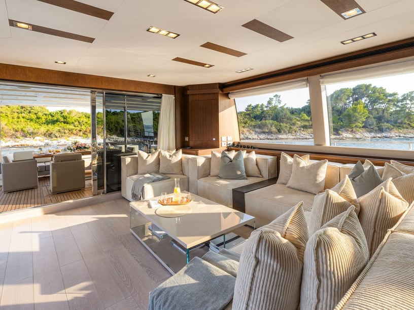 Rogoznica Motoryacht 6 Kabine 12 Liegeplätze 12 Gäste 30.6 m Nummer des Inserats: #28301 2