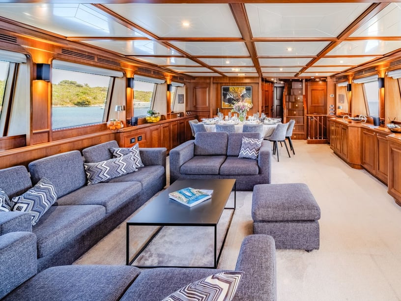 Kaštel Gomilica Motorjacht Cabine 5  10  slaapplaatsen 10  gasten 30.95 m Lijstnummer: #28307 2