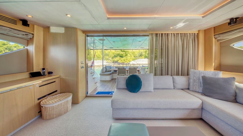 Trogir Motor Yacht 4 cabin 8 berths 8 guests 25.99 m Listing Number: #28309 4