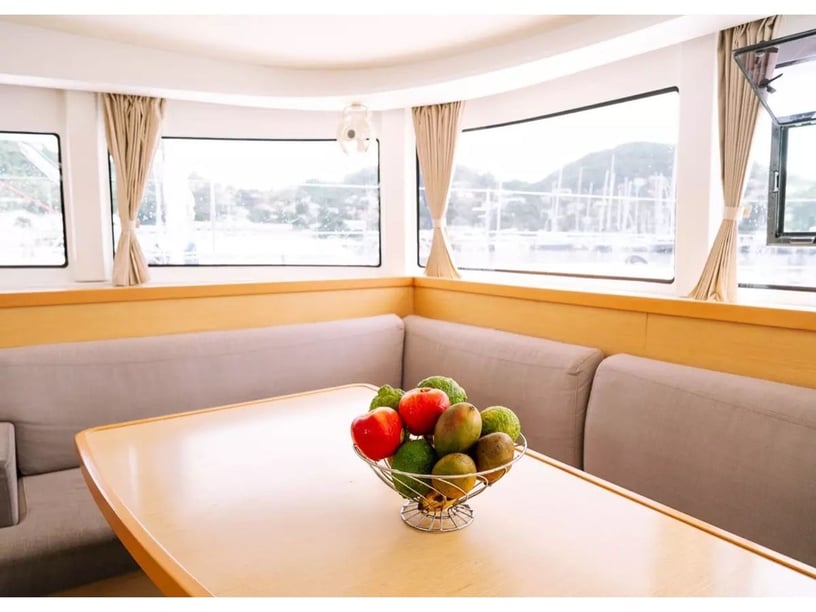 San Teodoro Katamaran 4 kabin Konaklama 12 kişi Seyir 12 kişi 12.8 m İlan No: #28324 2