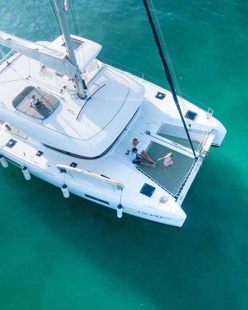 San Teodoro Katamaran 4 kabin Konaklama 12 kişi Seyir 12 kişi 12.8 m İlan No: #28324 5