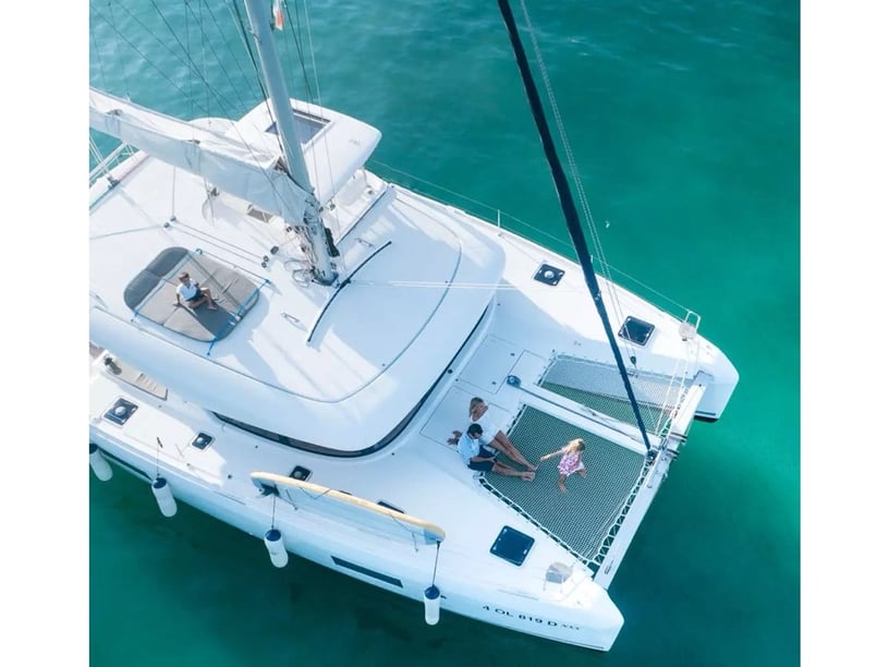 San Teodoro Katamaran 4 kabin Konaklama 12 kişi Seyir 12 kişi 12.8 m İlan No: #28324