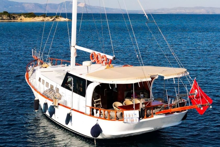 Cesme Gulet   12 guests 20 m Listing Number: #28331 2