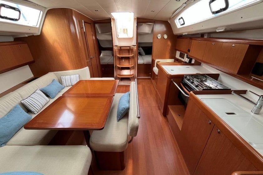 Bodrum Sailboat 3 cabin 6 berths 6 guests 43 ft Listing Number: #28342 5