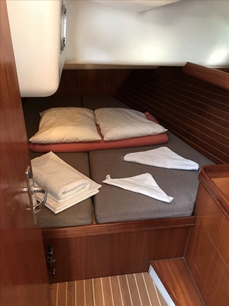 Vliho Segelboot 4 Kabine 8 Liegeplätze 10 Gäste 13.7 m Nummer des Inserats: #28353 3