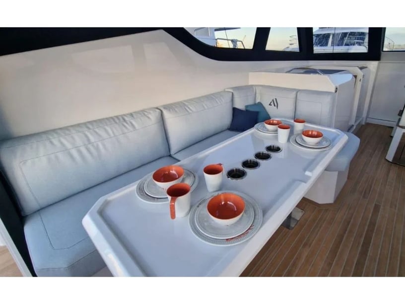 Cogolin Katamaran 2 kabin Konaklama 6 kişi Seyir 6 kişi 11.95 m İlan No: #28356 2