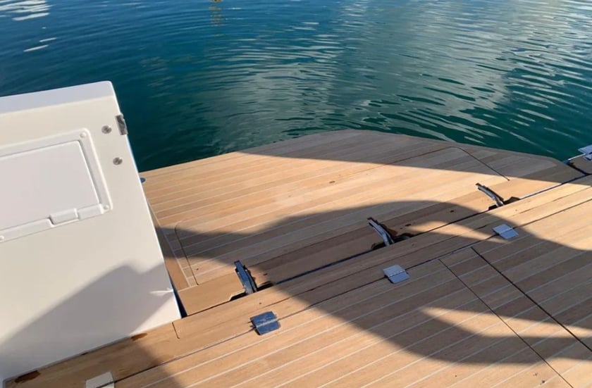 Cogolin Katamaran 2 kabin Konaklama 6 kişi Seyir 6 kişi 11.95 m İlan No: #28356 3